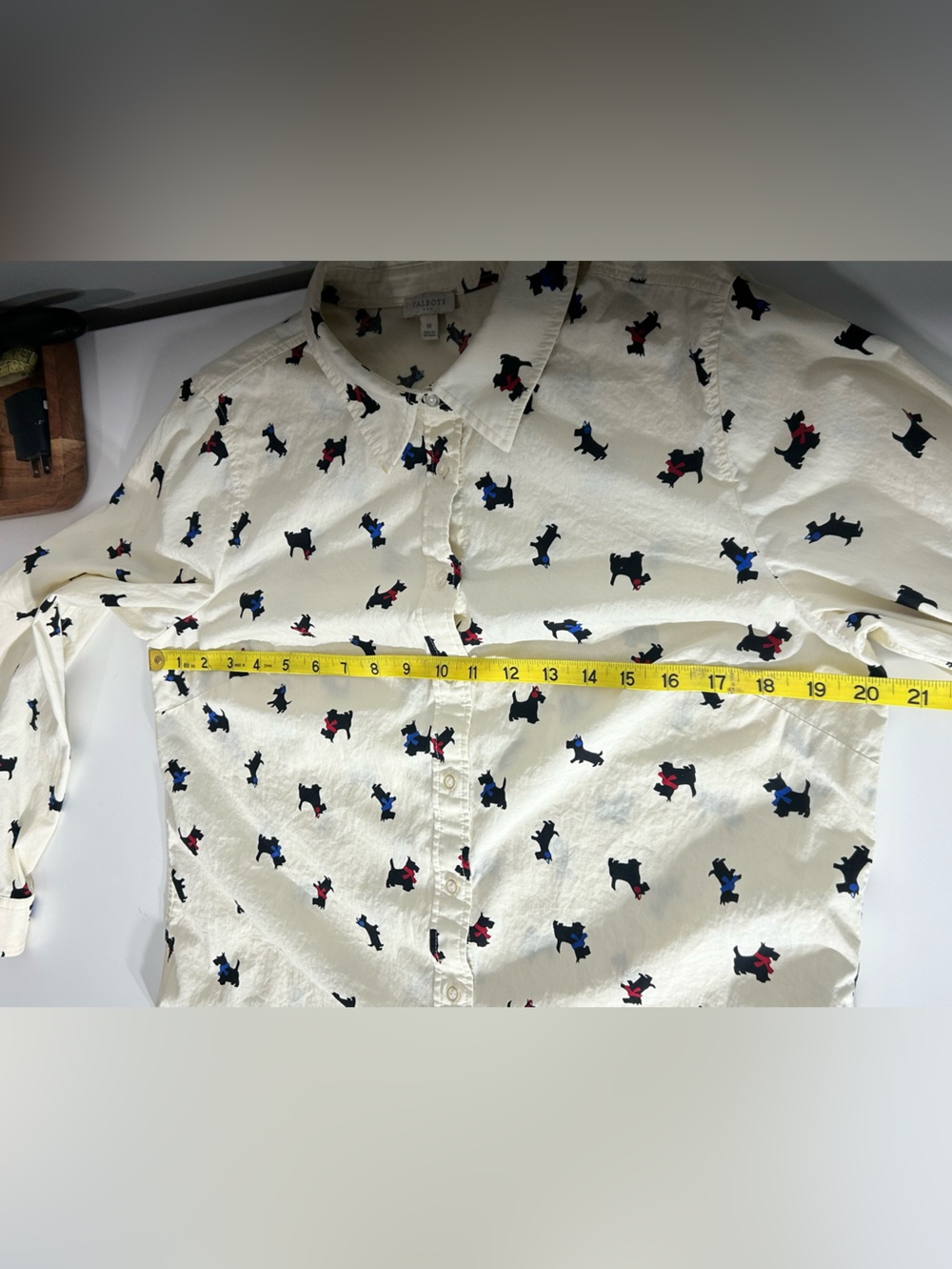 Talbots Woman’s Cream Button-Down Shirt with Red & Blue Scottie Dog Print Size M - Picture 6 of 10